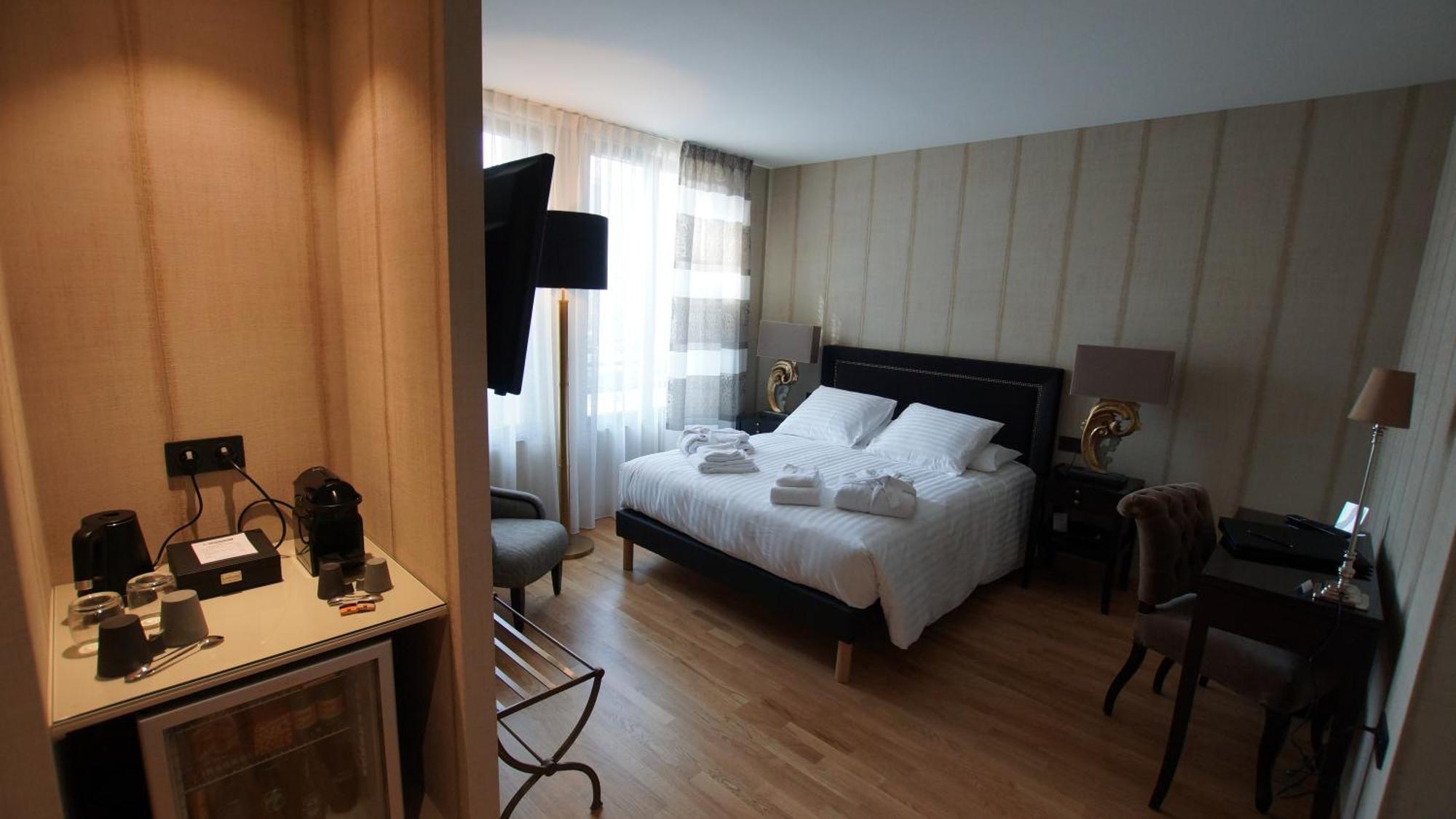 Hotel De Charme L'Oree Du Parc Romans-sur-Isère Kültér fotó