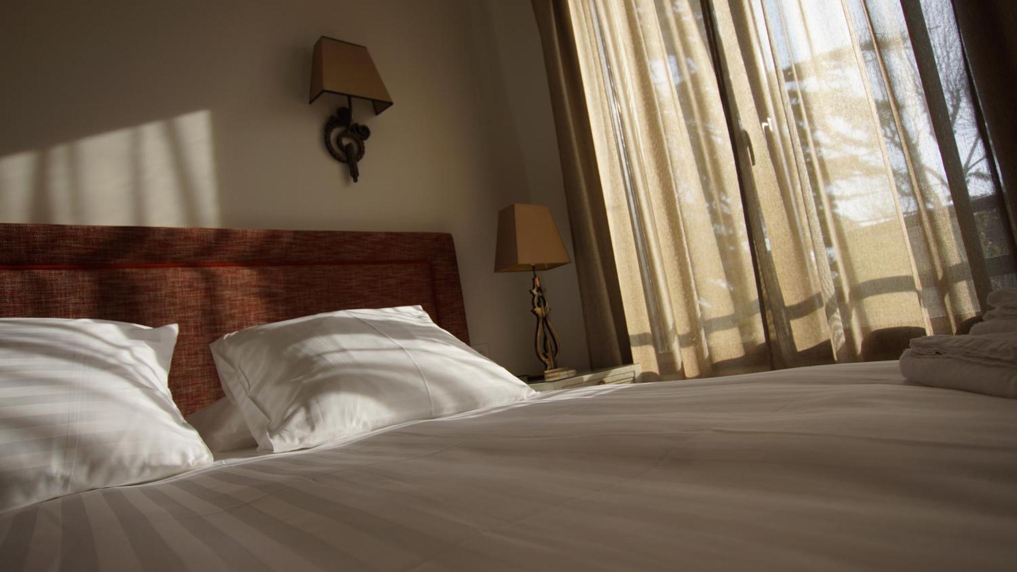 Hotel De Charme L'Oree Du Parc Romans-sur-Isère Kültér fotó