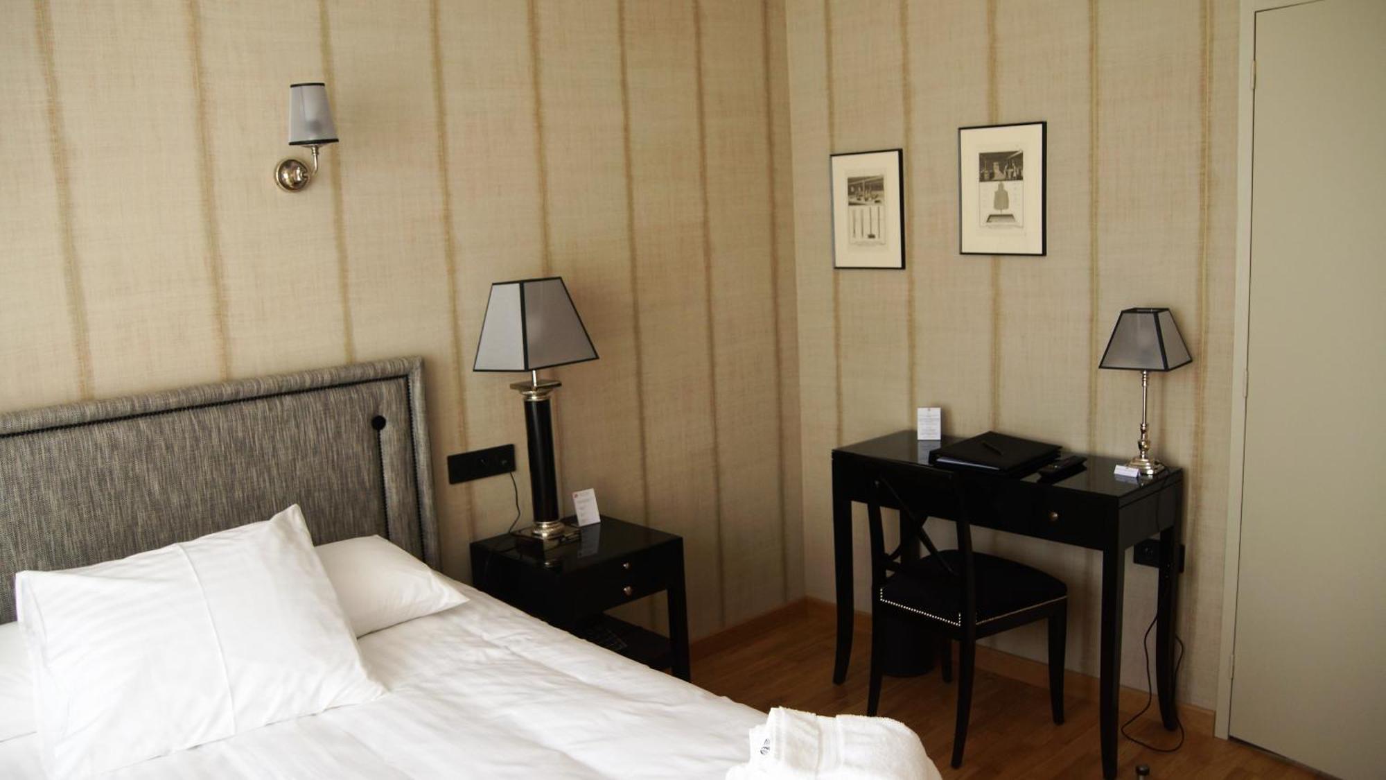 Hotel De Charme L'Oree Du Parc Romans-sur-Isère Kültér fotó