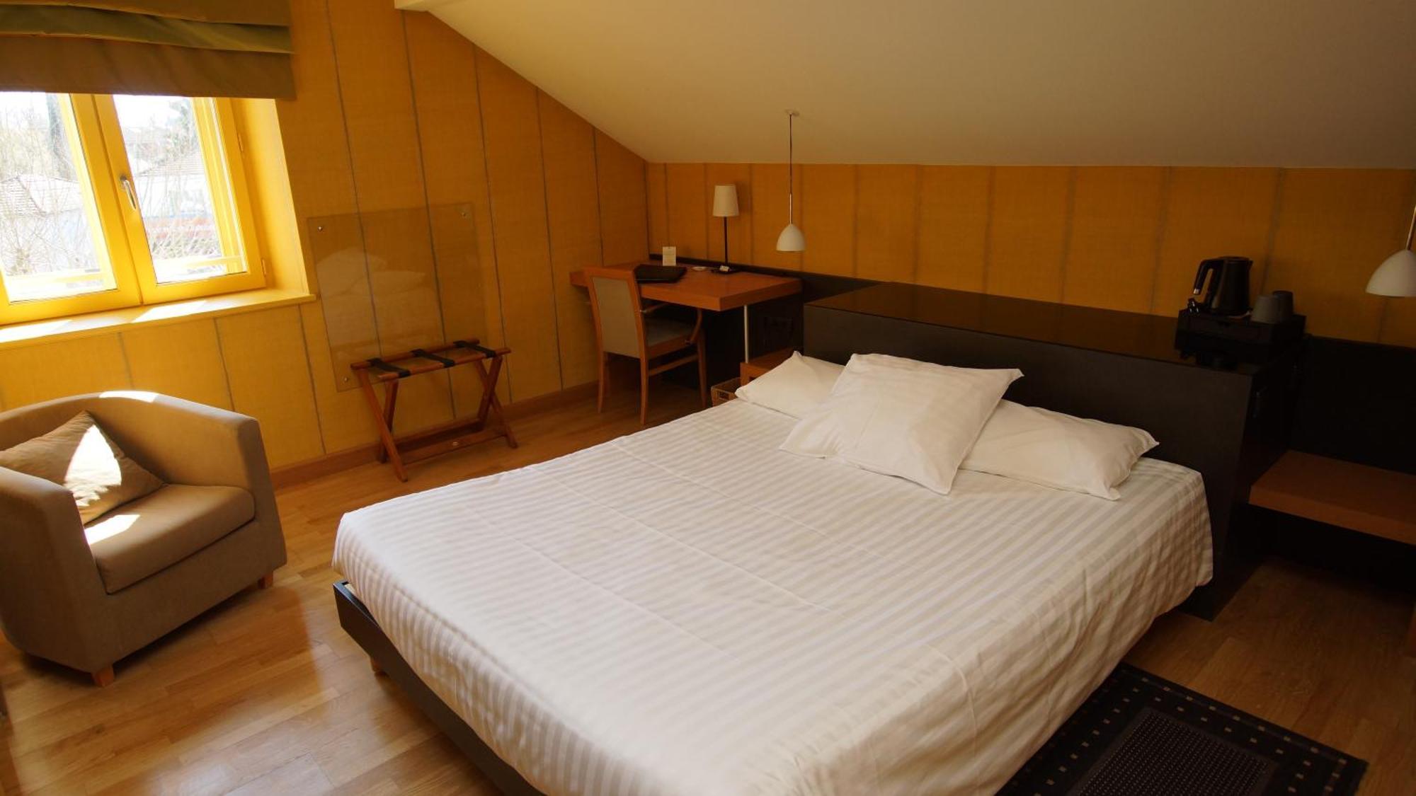 Hotel De Charme L'Oree Du Parc Romans-sur-Isère Kültér fotó