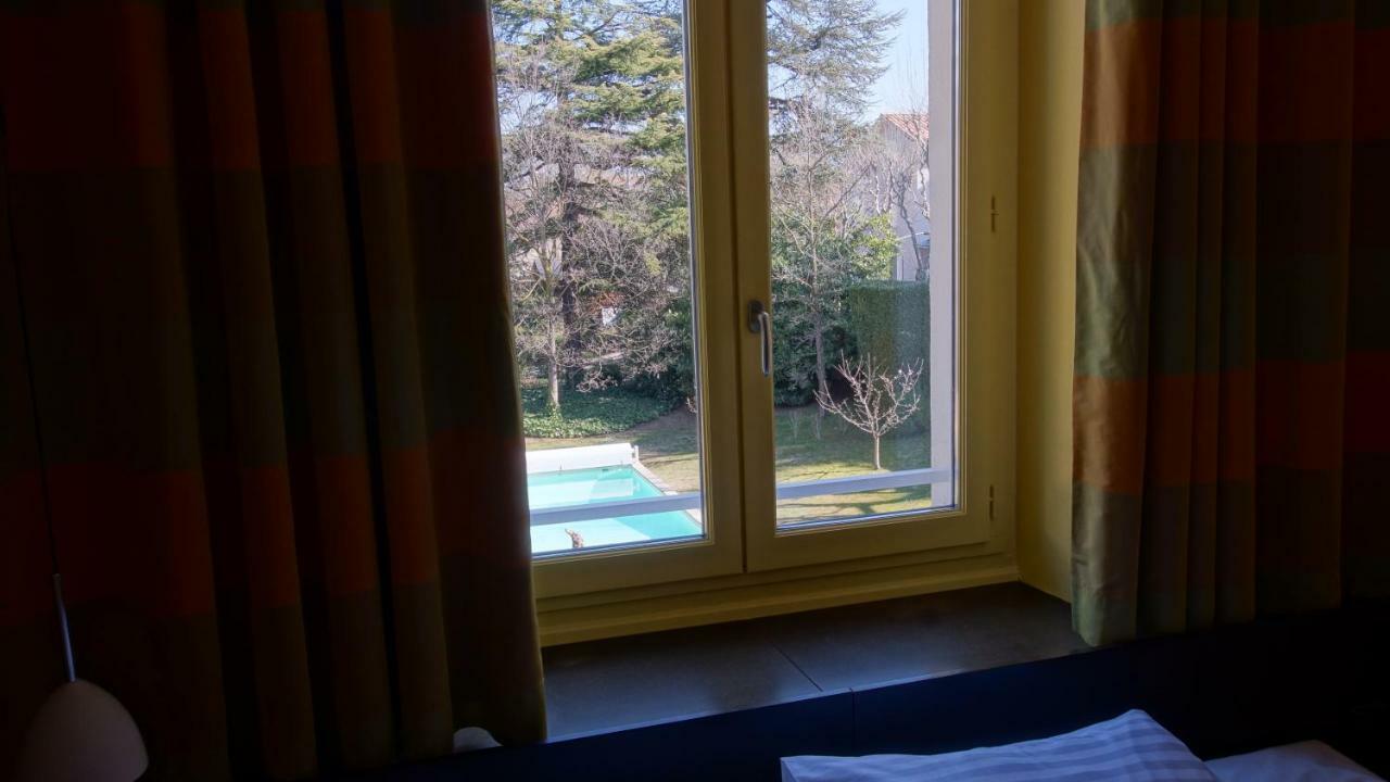 Hotel De Charme L'Oree Du Parc Romans-sur-Isère Kültér fotó